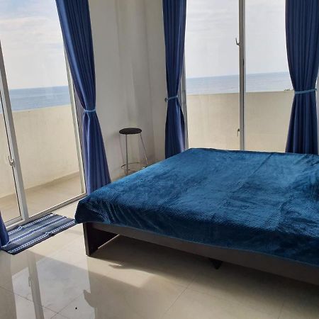 New 2 Bedroom Apartment, 100M Away From The Beach 拉维尼亚山 外观 照片