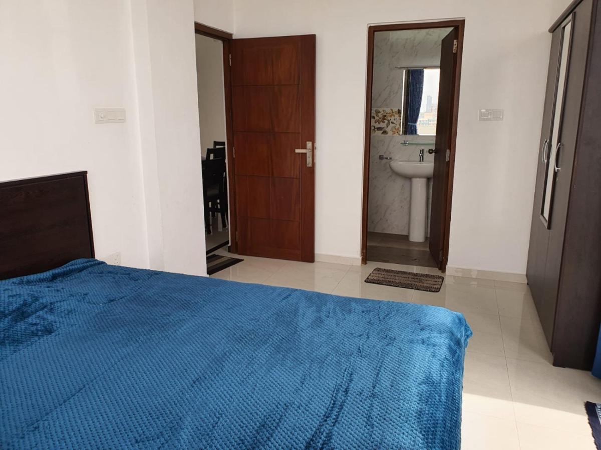 New 2 Bedroom Apartment, 100M Away From The Beach 拉维尼亚山 外观 照片